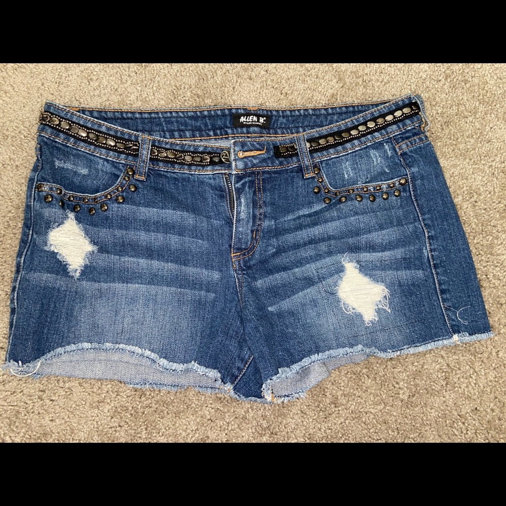 Allen B studded detail Jean shorts